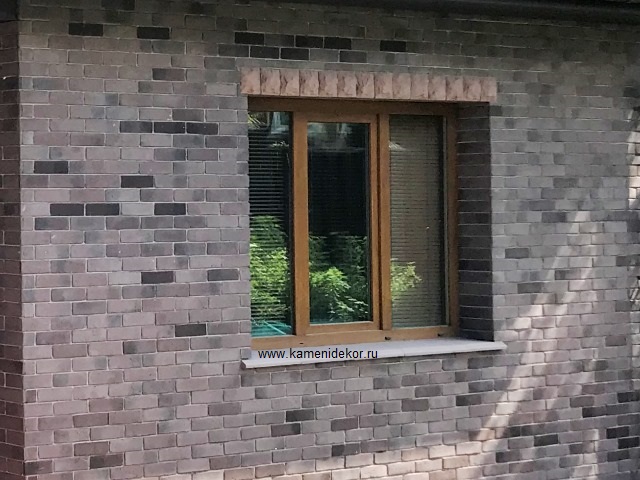 отделка фасада и цоколя дома искусственным камнем