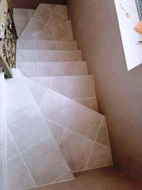 облицовка ступеней лестницы плиткой